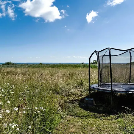 With Lillebaelt As Neighbour And A View Over Fields בית נופש