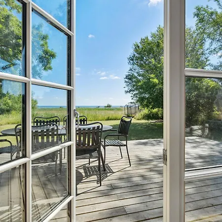 With Lillebaelt As Neighbour And A View Over Fields 別荘