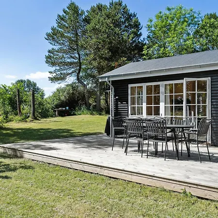 בית נופש With Lillebaelt As Neighbour And A View Over Fields