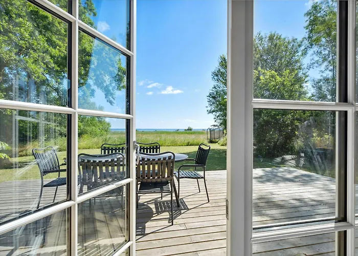 With Lillebaelt As Neighbour And A View Over Fields هادرسليف