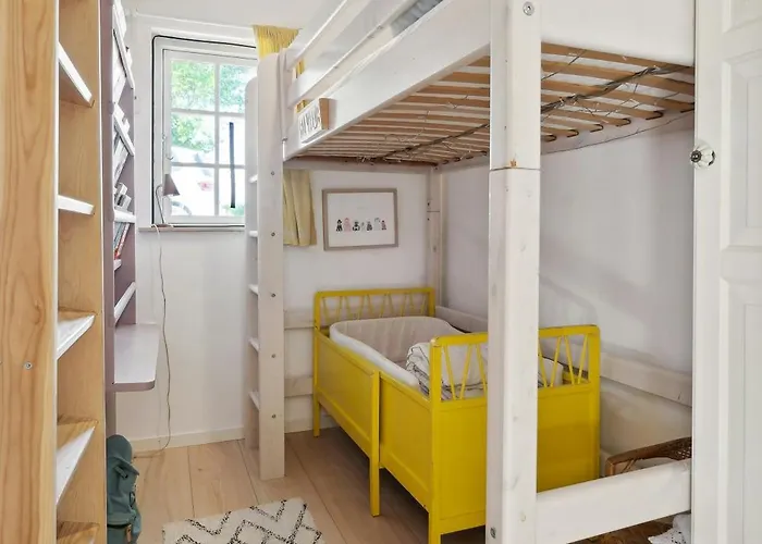 With Lillebaelt As Neighbour And A View Over Fields هادرسليف